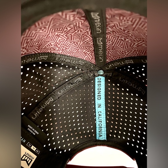 Melin A Game Hydro Snapback Gray and Maroon Cap Classic Size - Picture 4 of 6